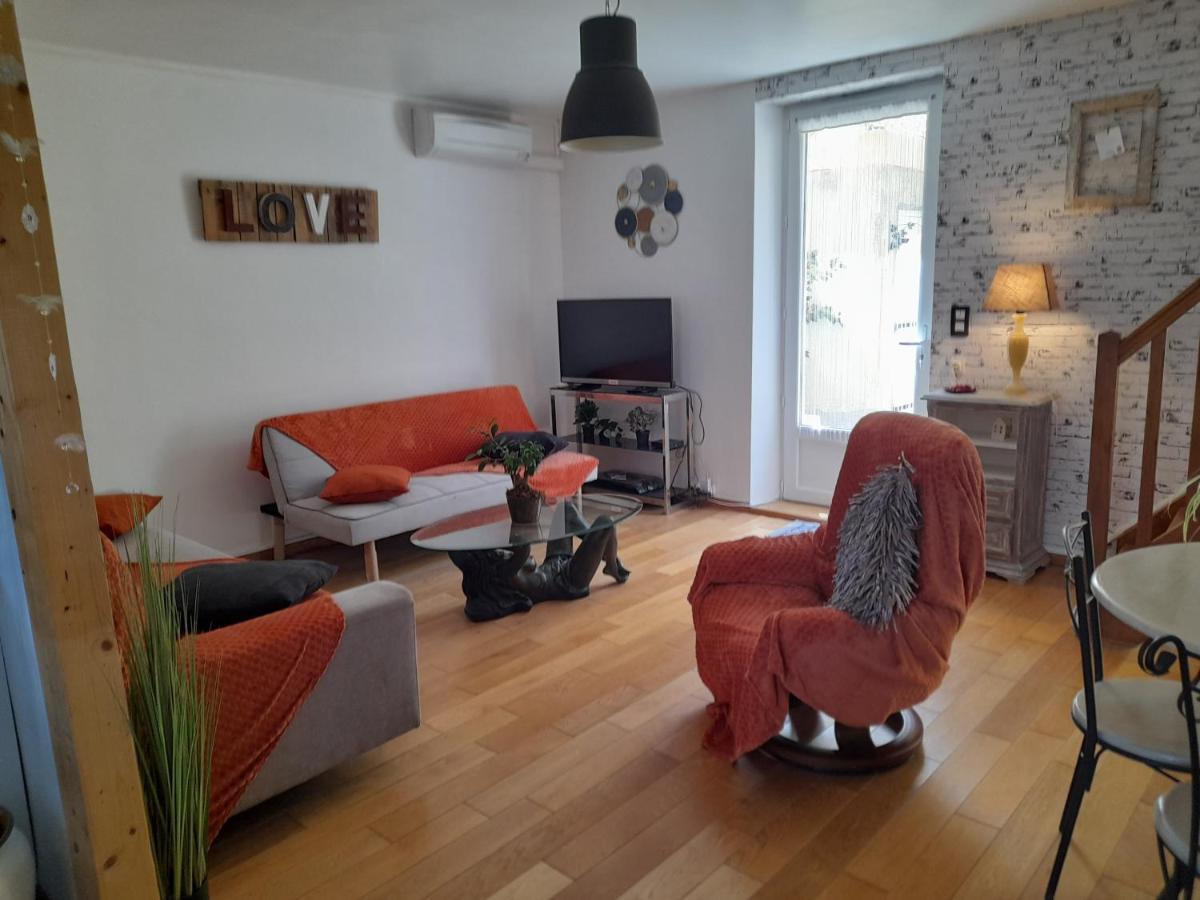 Maison De Village Avec Cour Interieure Et Terrasse Septfonds Kültér fotó
